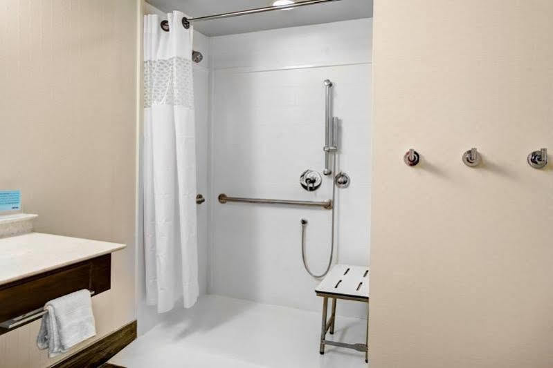 Hampton Inn & Suites By Hilton Atlanta Perimeter Dunwoody Exterior foto